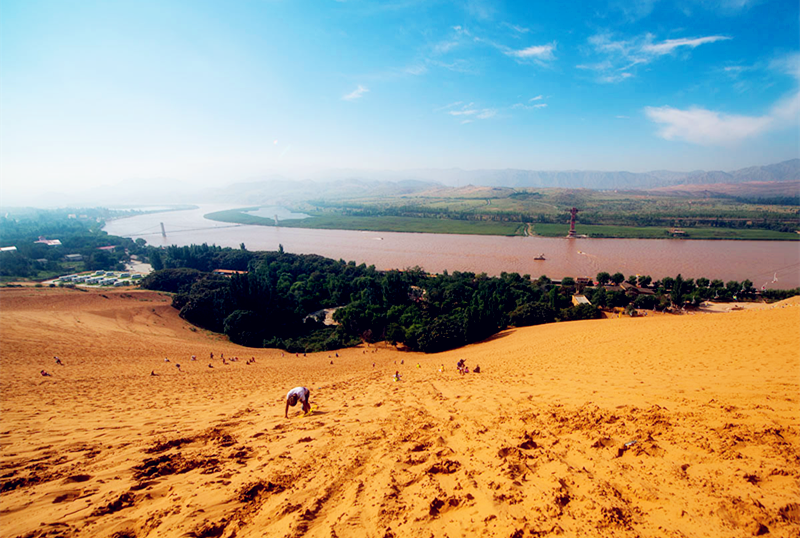 宁夏,致敬领导与同胞的团结盛典